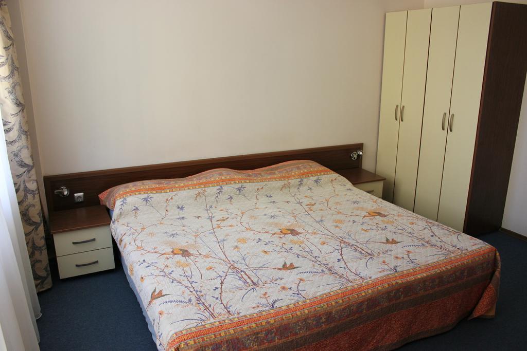 Family Hotel Electra Поморие Номер фото