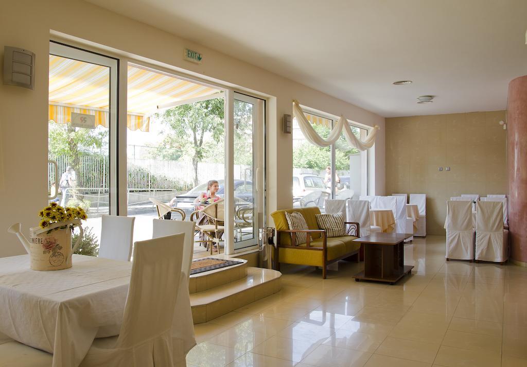 Family Hotel Electra Поморие Экстерьер фото